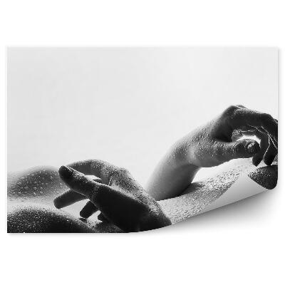 Fotótapéta Érzéki női test vízcseppek fekete-fehér