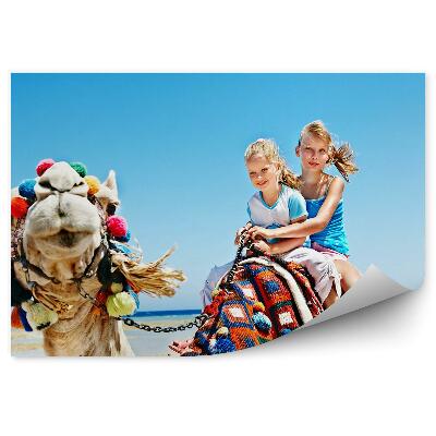 Kép tapéta Gyermek turisták egy tevén