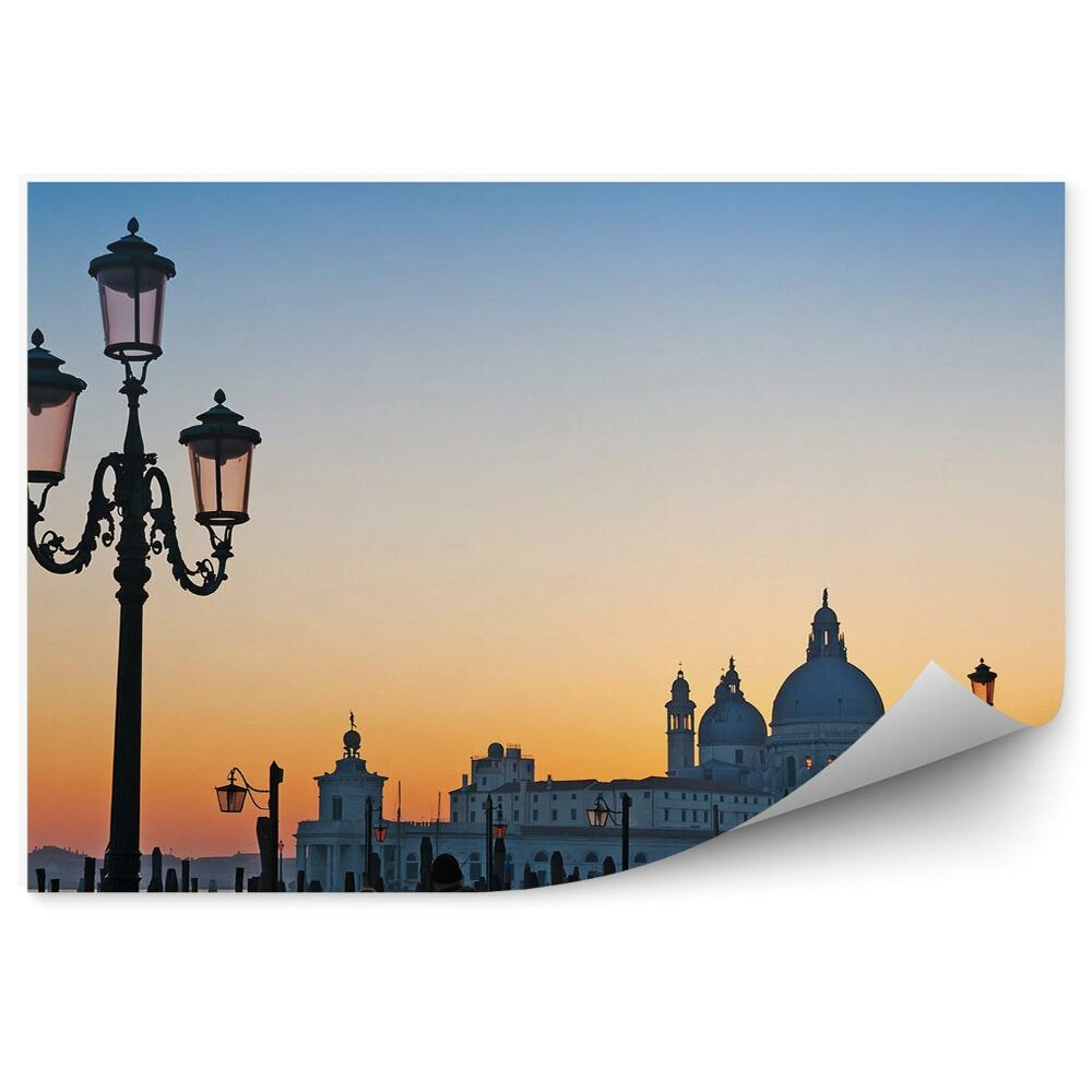 Poszter tapéta Bazilika Santa Maria della Salute emberek lámpák Grand Canal Velence Olaszország
