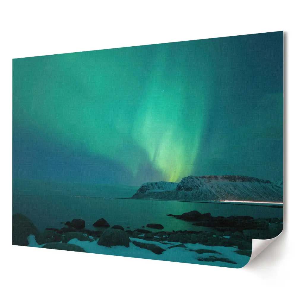 Aurora Borealis plakát fagyos tájjal