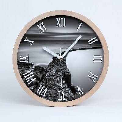 Kerek fa óra Köves tengerpart