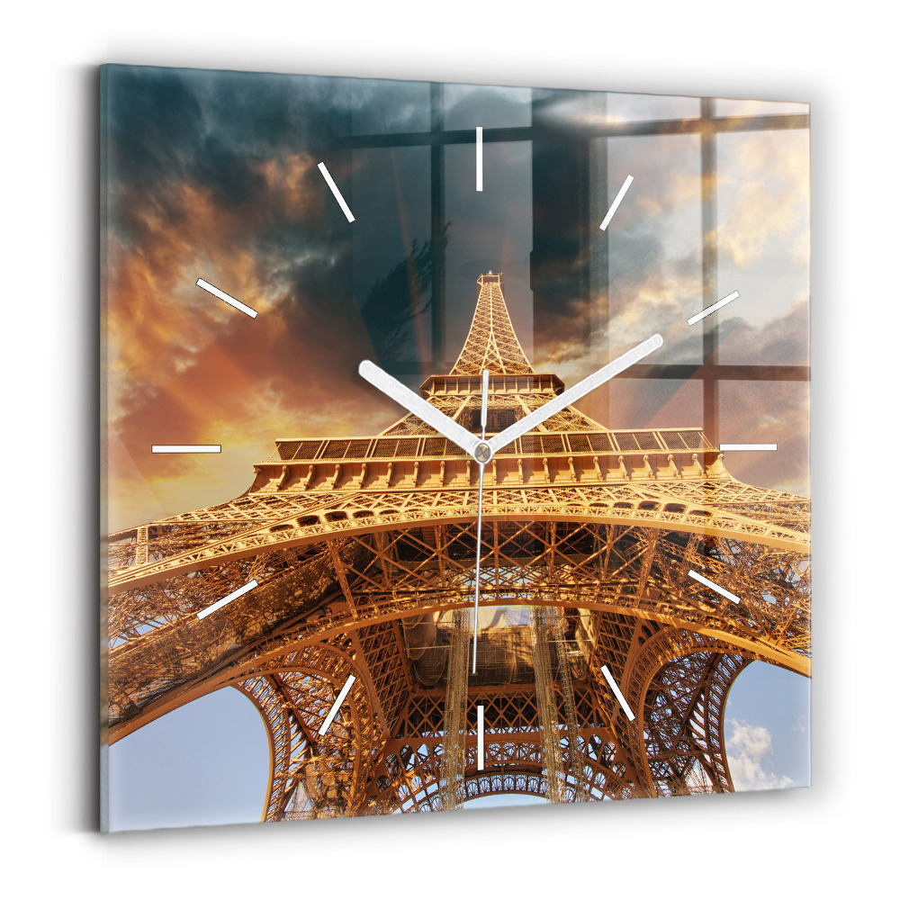 Négyzet alakú üvegóra 30x30 Eiffel-torony a háttérben a felhők