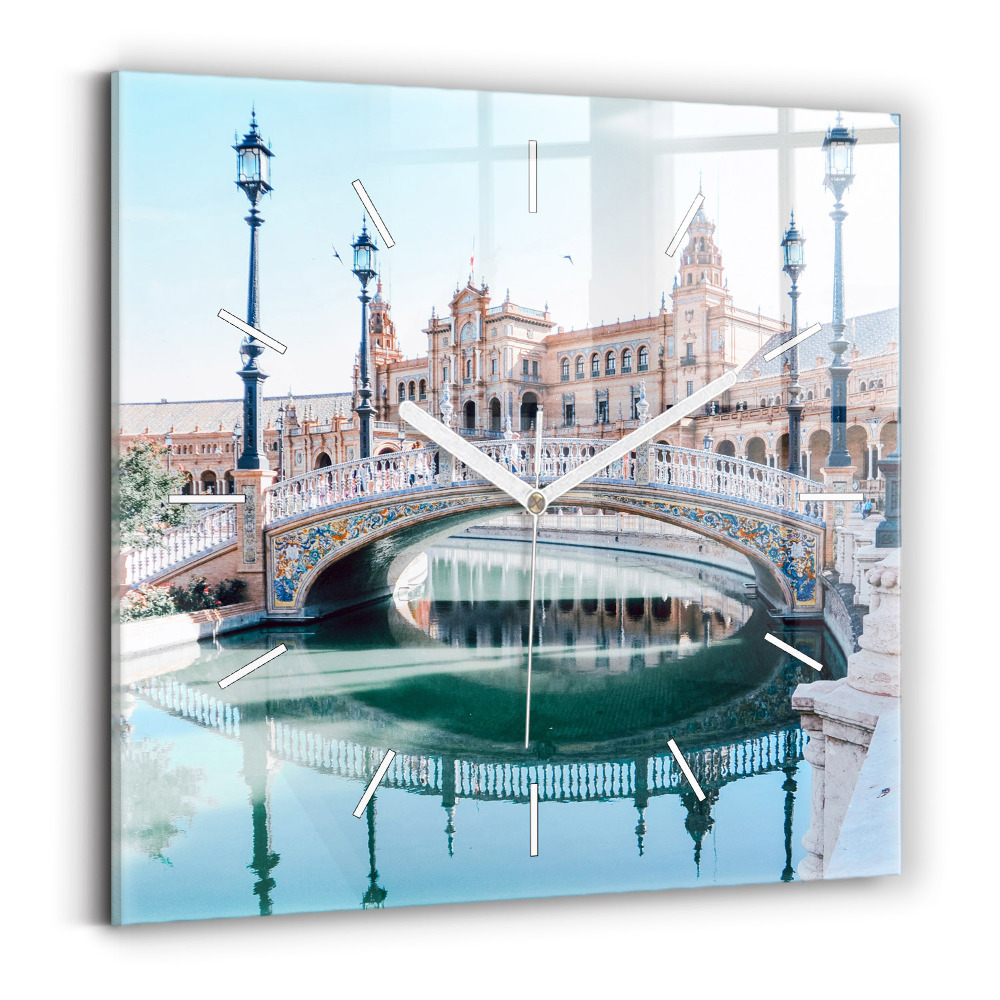 Szögletes üvegóra 30x30 Plaza de España Sevillában