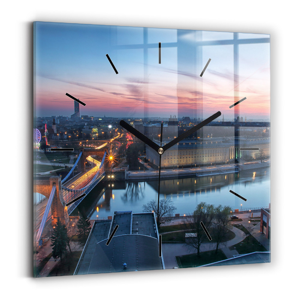 Szögletes üvegóra 30x30 Wrocław egy drónról