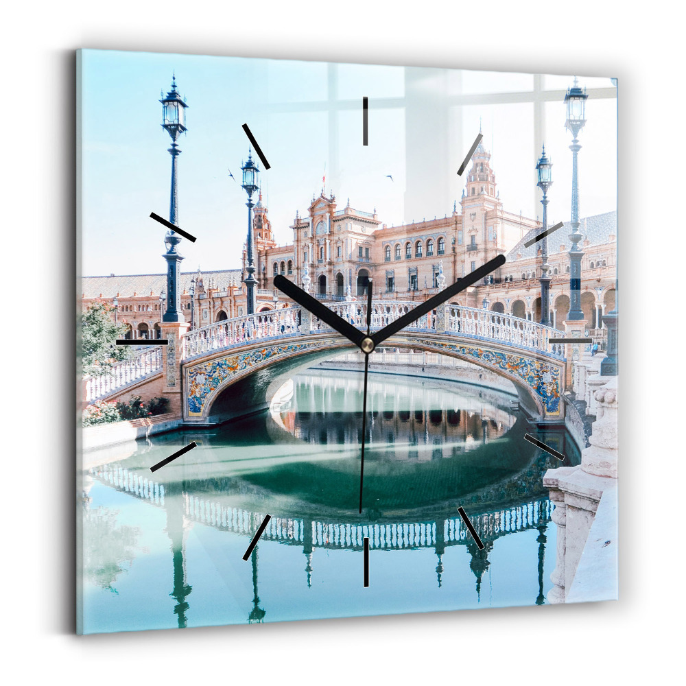 Szögletes üvegóra 30x30 Plaza de España Sevillában