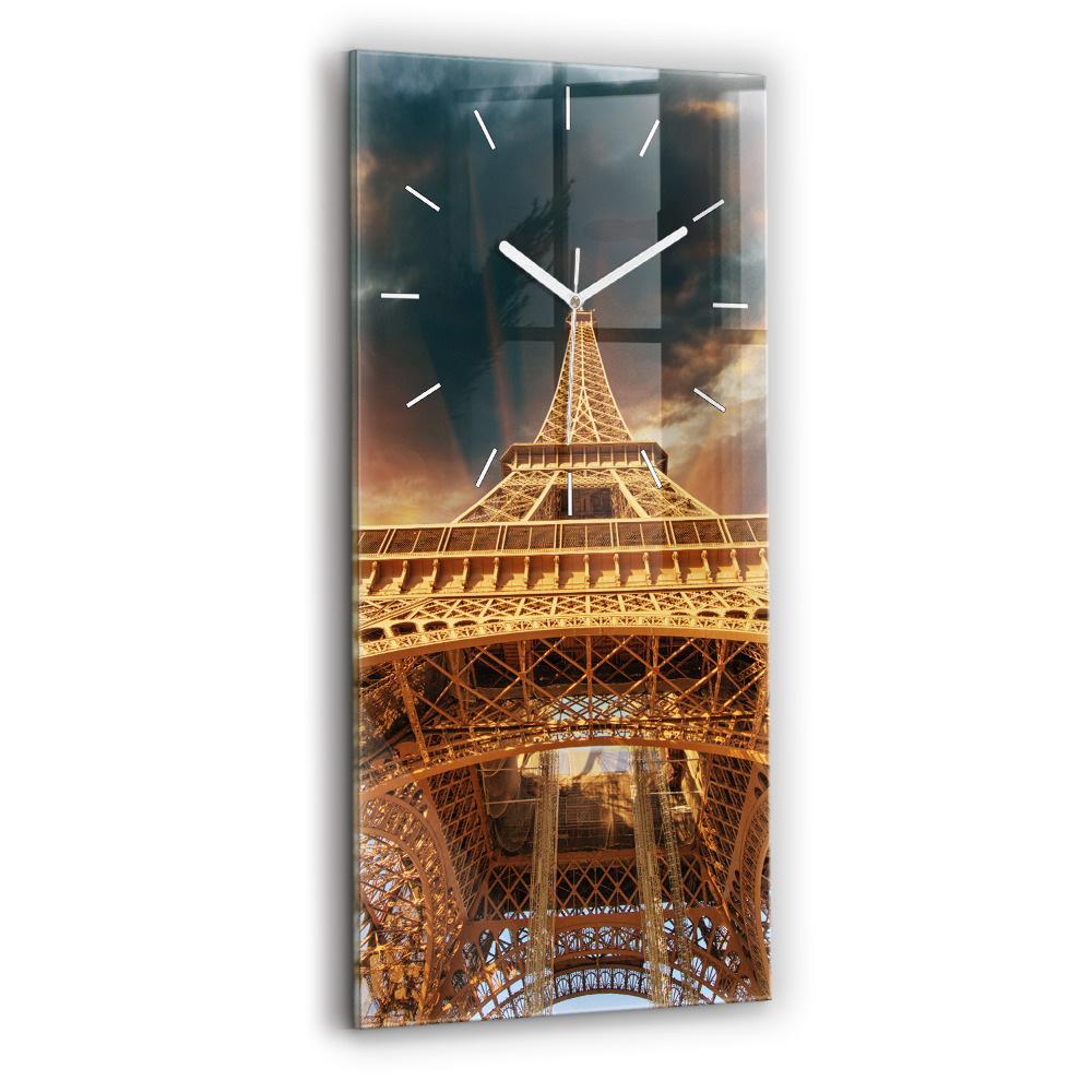 Függőleges üvegóra 30x60 Eiffel-torony a háttérben a felhők