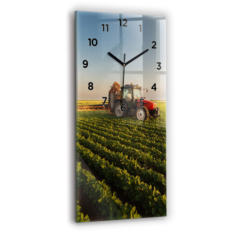 Függőleges üvegóra 30x60 Traktor egy mezőgazdasági területen