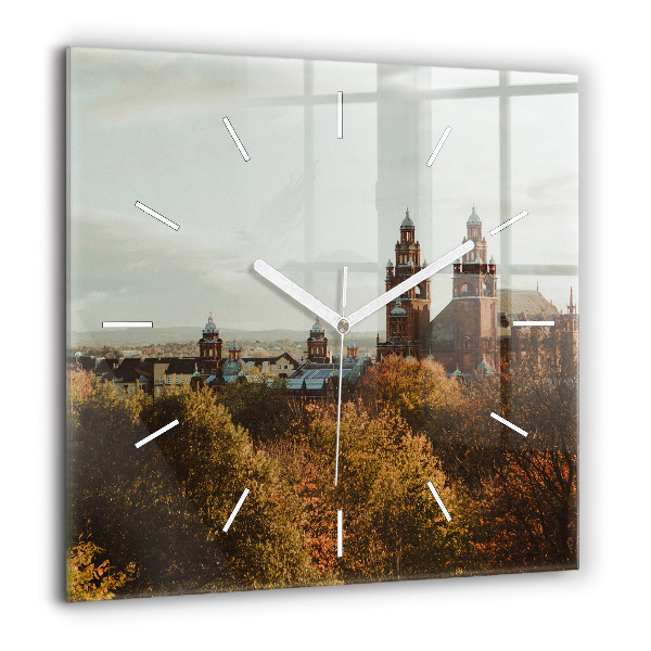 Szögletes üvegóra 60x60 Művészeti galéria Glasgow-ban