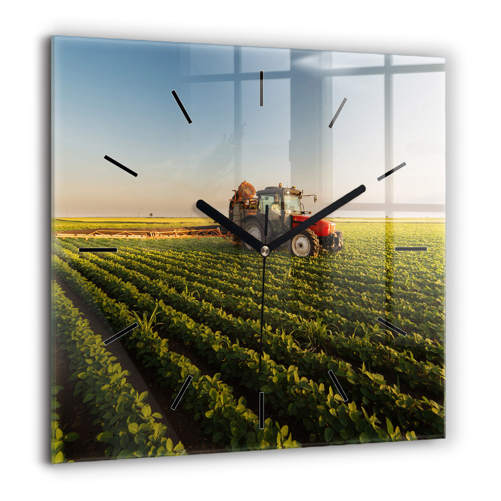 Szögletes üvegóra 60x60 Traktor egy mezőgazdasági területen